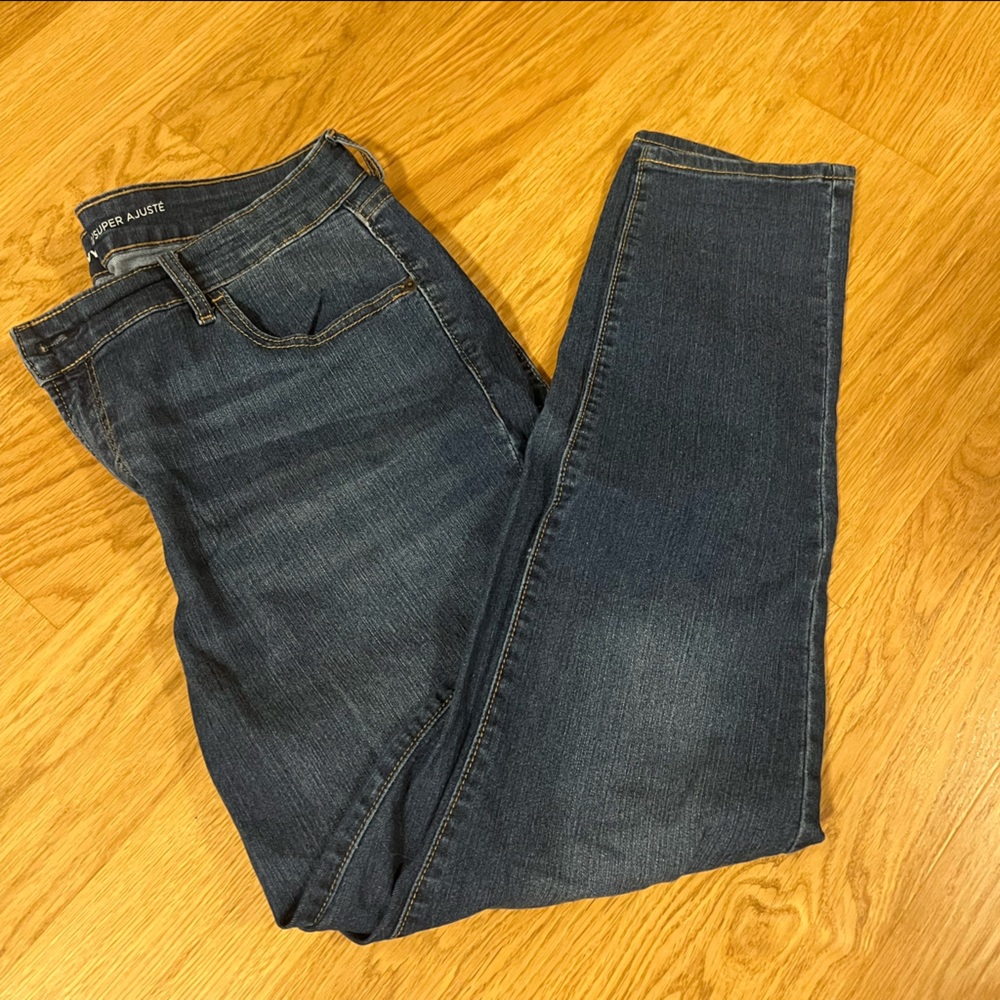 Old Navy Super Skinny Jeans — 16